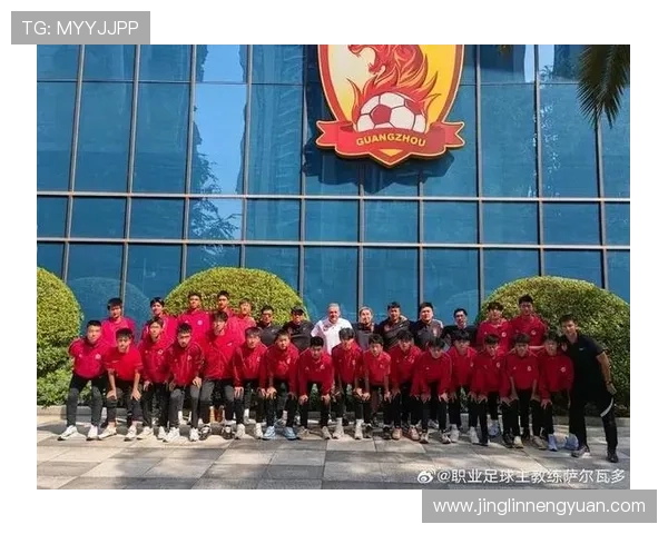 广州足球队灵活性变革引发热议探讨未来发展与战术创新